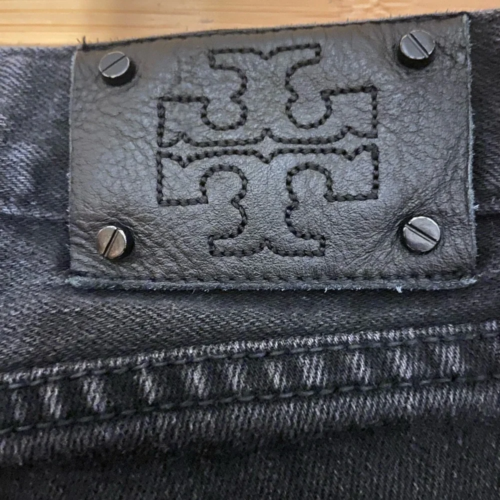 Tory Burch Black Straight Leg Jeans Size 25 - Picture 8 of 10